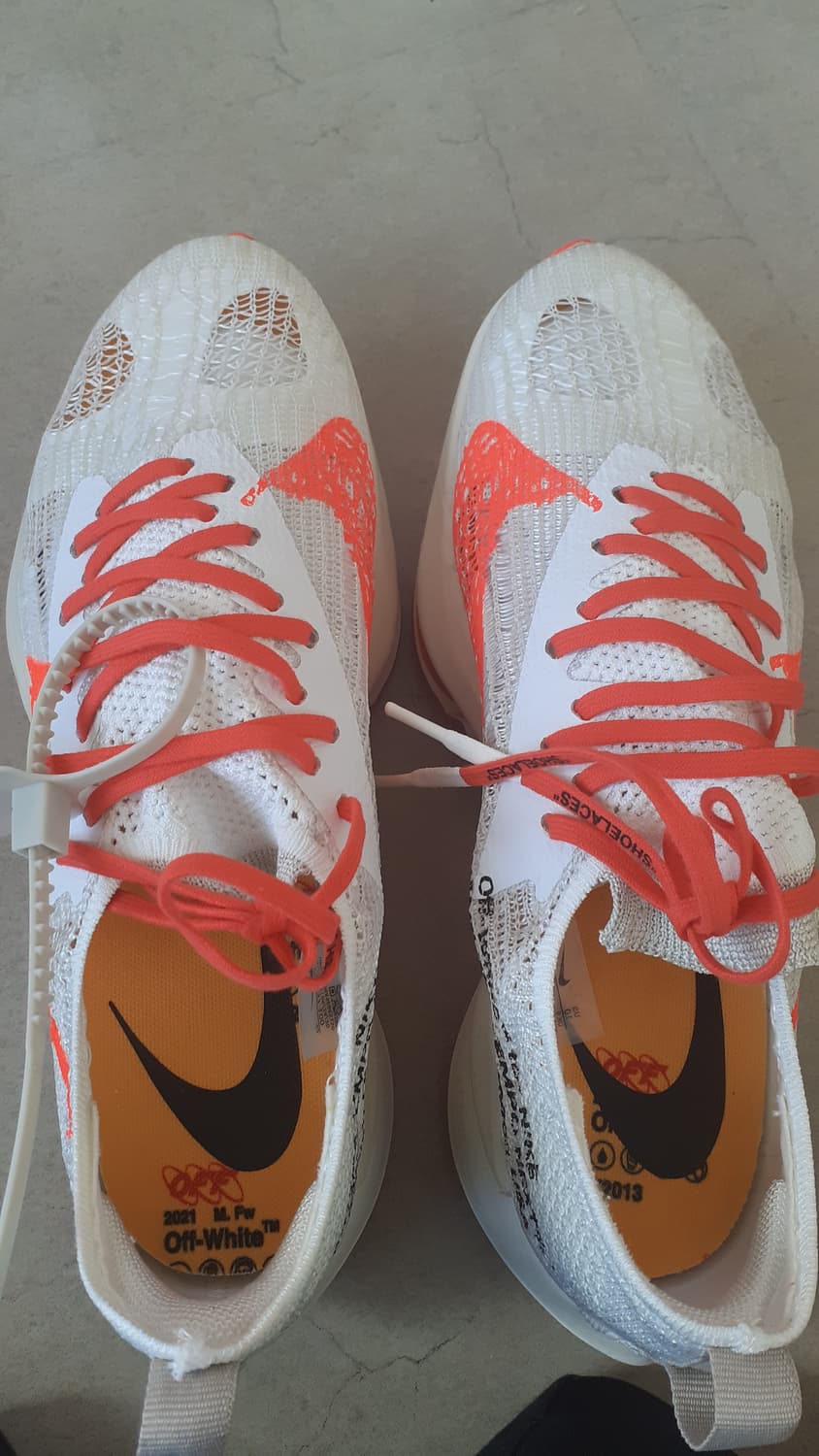 나이키오프화이트 에어줌템포 넥스트 솔라레드 280 상품이미지7