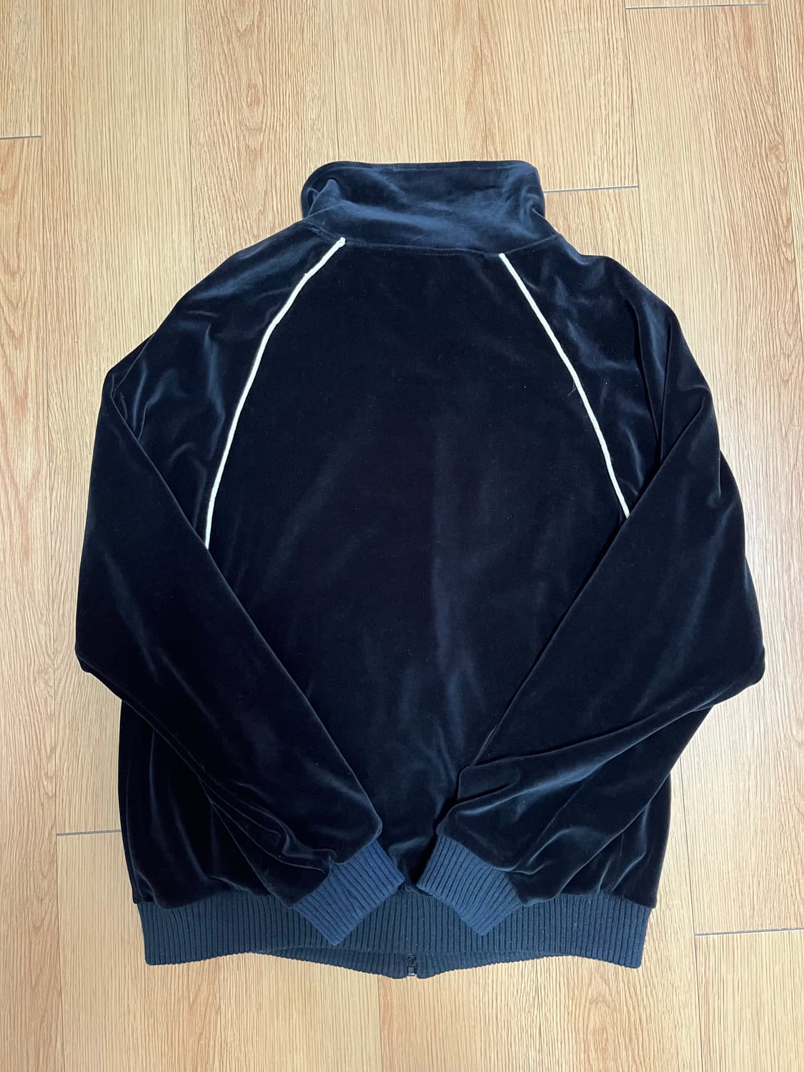 [4]넘버나인 04 벨루어 트랙자켓 상품이미지4