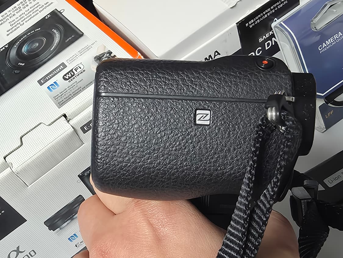 소니a6000 번들킷 + 시그마 16mm 상품이미지6