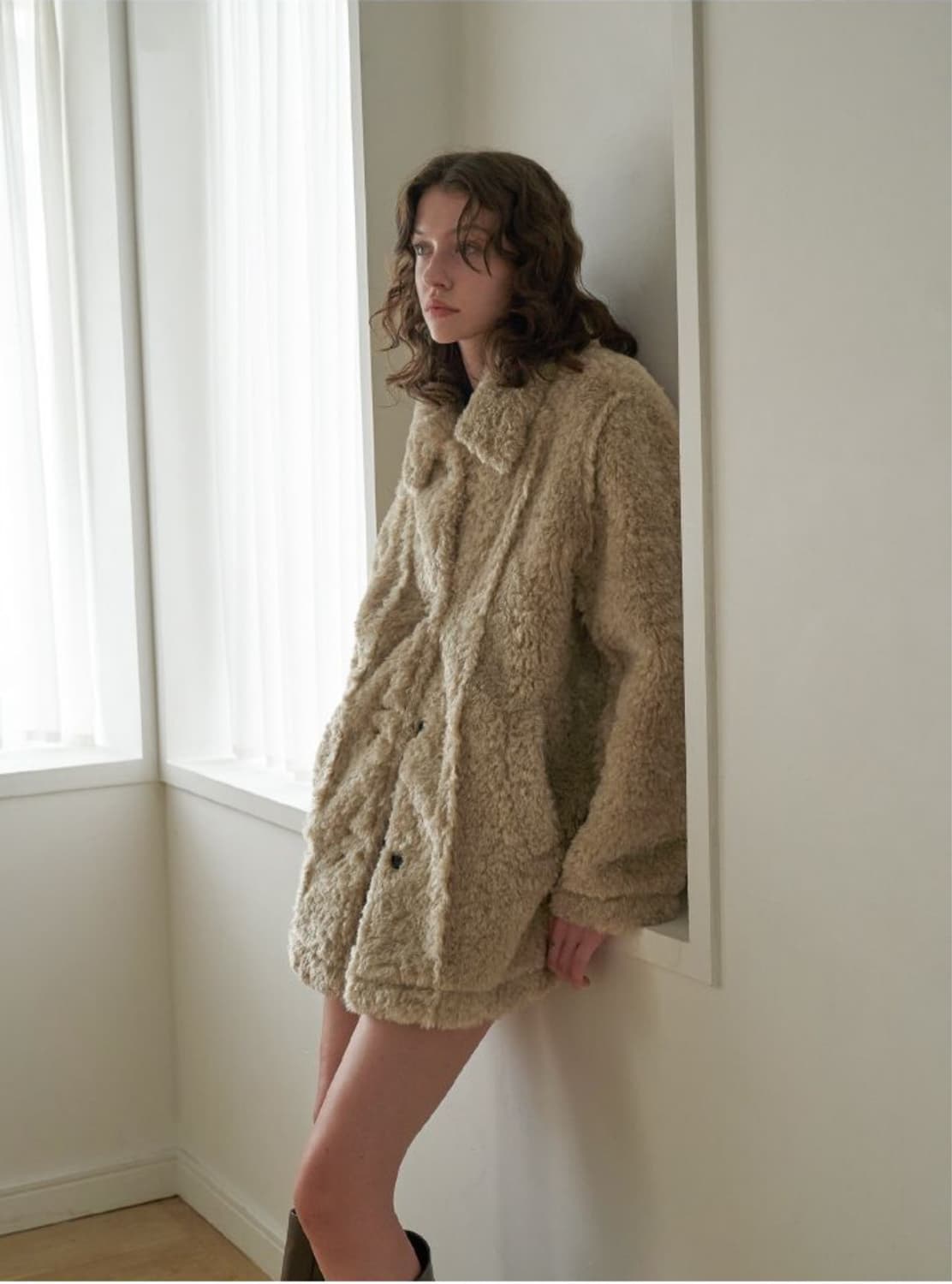 아우로 시어링 퍼 코트 자켓 베이지 상품이미지4