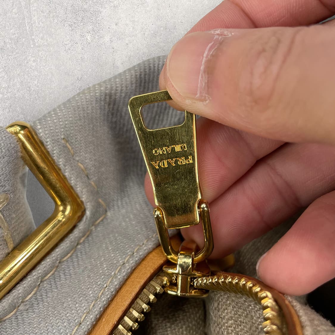 프라다 밀라노 토트 백 상품이미지4