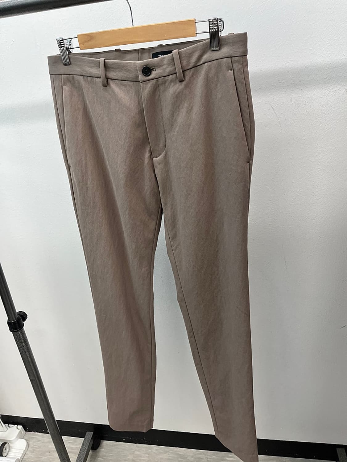 30) 띠어리 스판 치노팬츠  상품이미지1