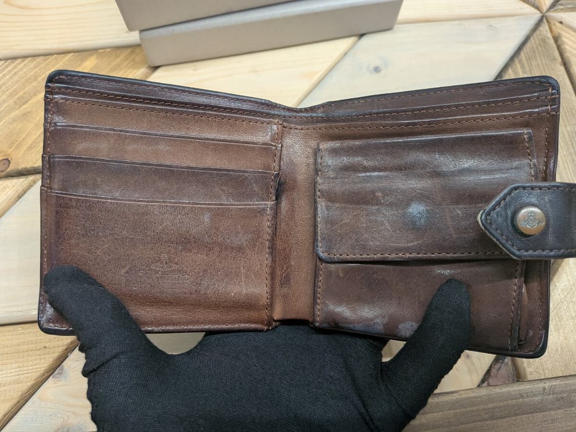 비비안 웨스트우드 망지안트 오브 오일레더 지갑 상품이미지6