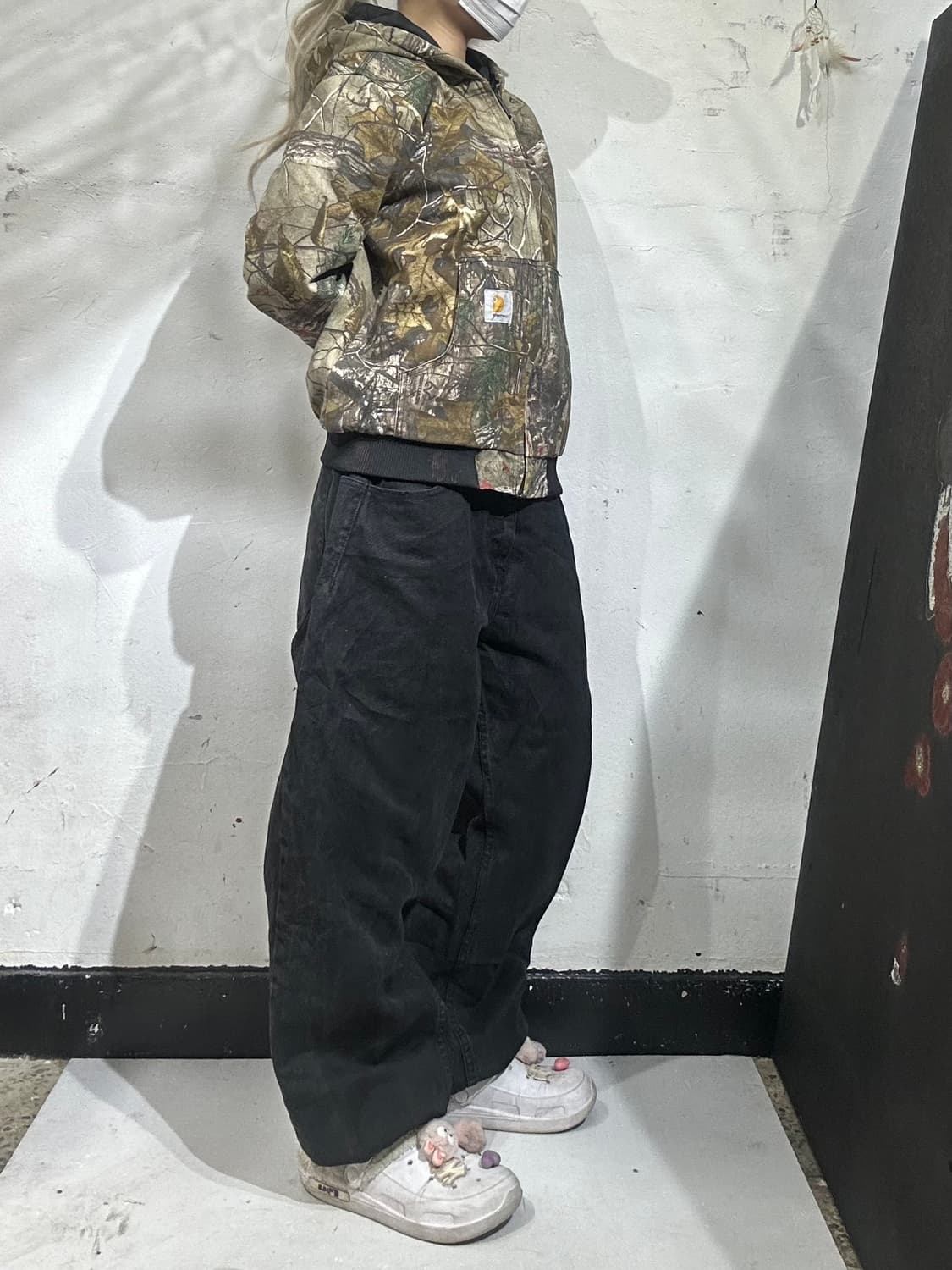 게스 흑청 와이드 커브드 데님 팬츠 청바지  상품이미지1