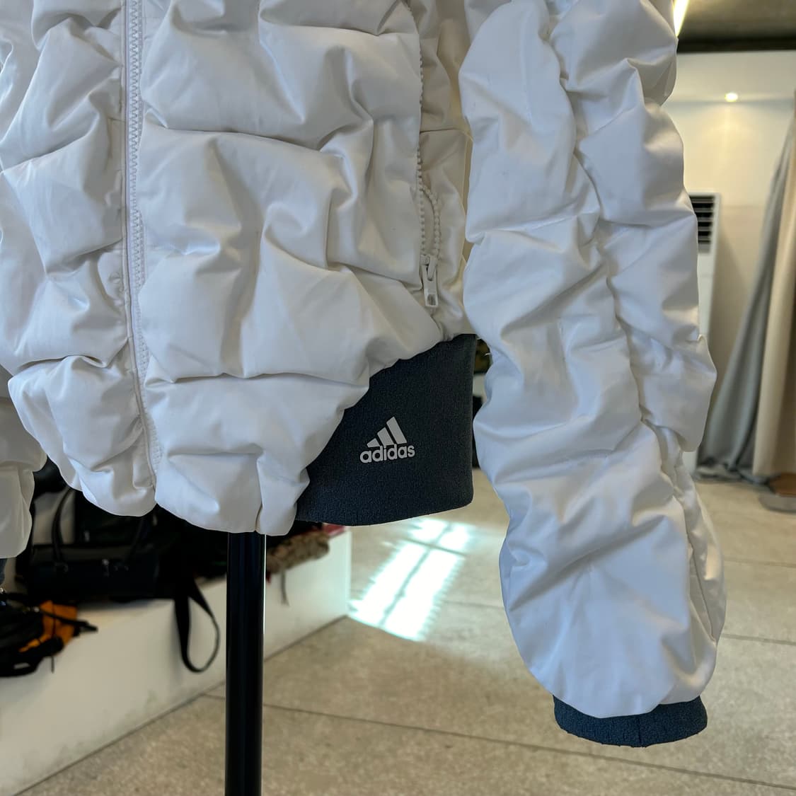 Adidas Cloud Jumper 상품이미지3
