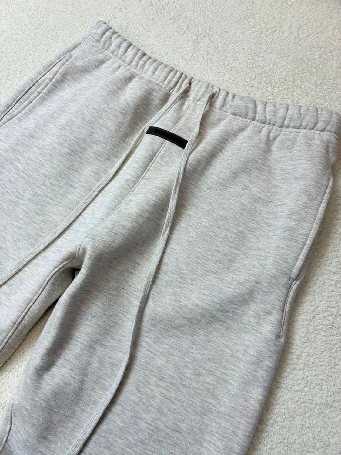 에센셜 피어오브갓 로고 베이직 스웻 조거 팬츠 PN5848 상품이미지2