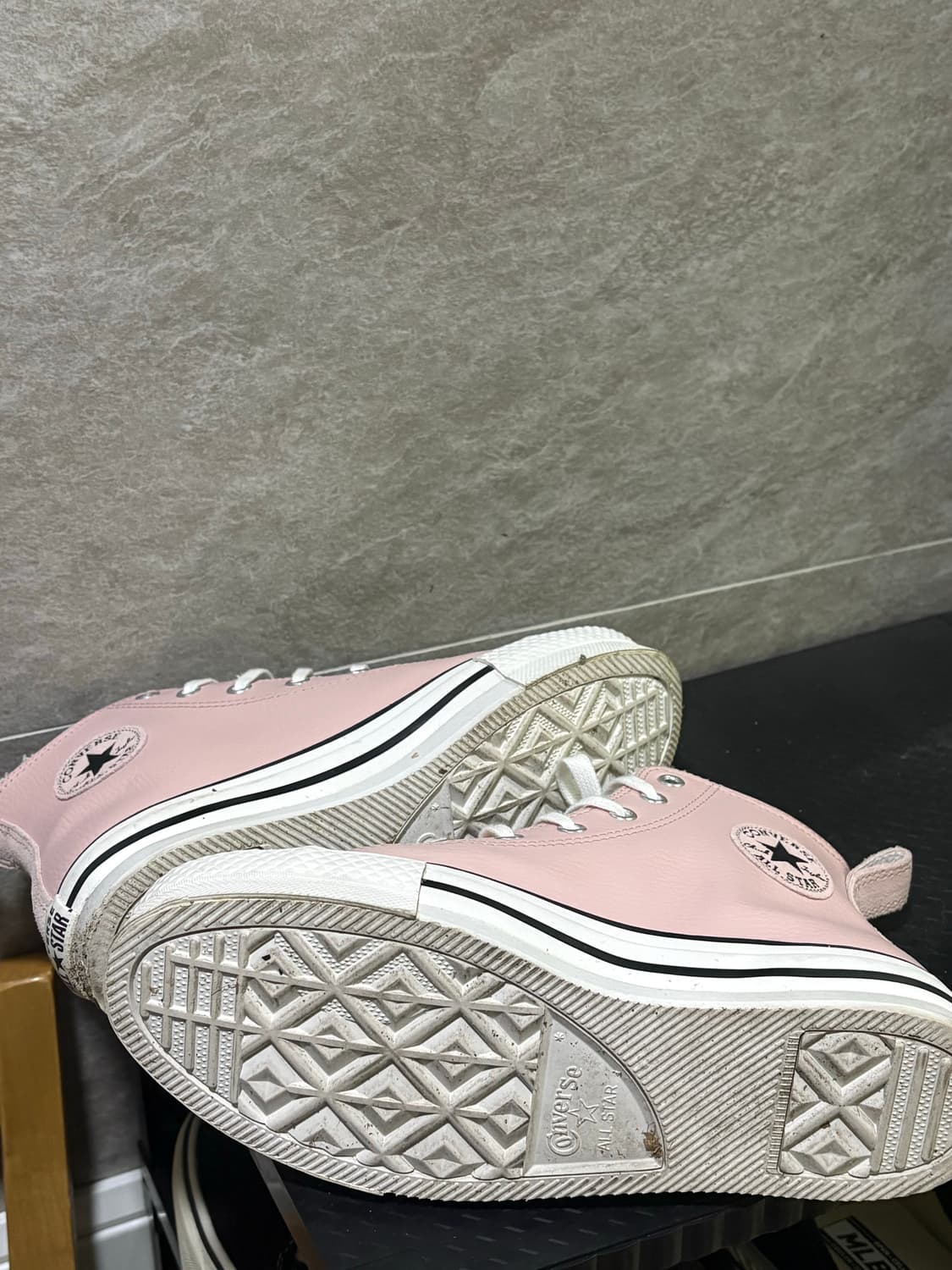 컨버스 척테일러 올스타 리프트 플랫폼 레더 & 셰르파 핑크 세이지  상품이미지2