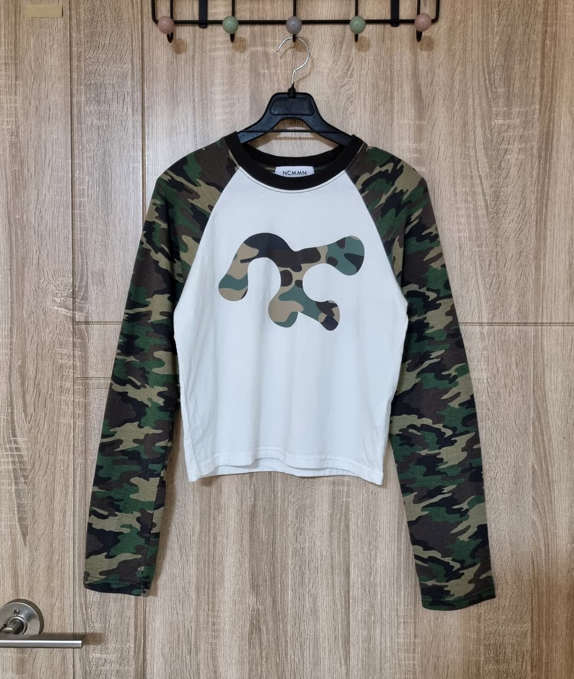 노이커먼 카모 긴팔 티셔츠 상품이미지1
