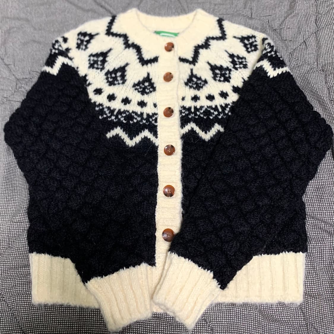 그린버터 와플 노르딕 가디건 블랙 상품이미지3