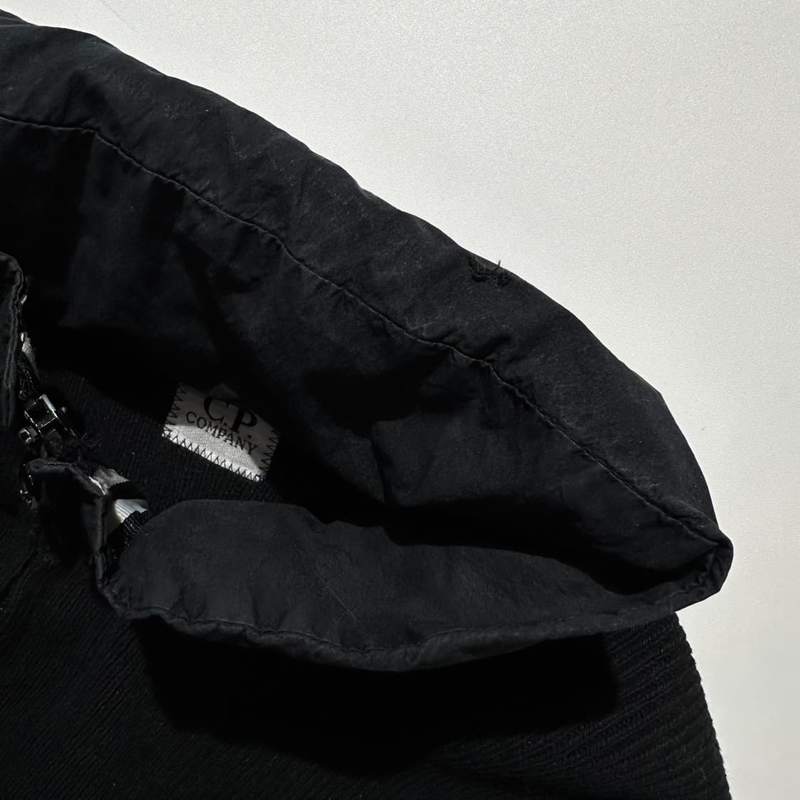 CP컴퍼니 고글 후드 니트 집업 자켓 블랙 상품이미지7