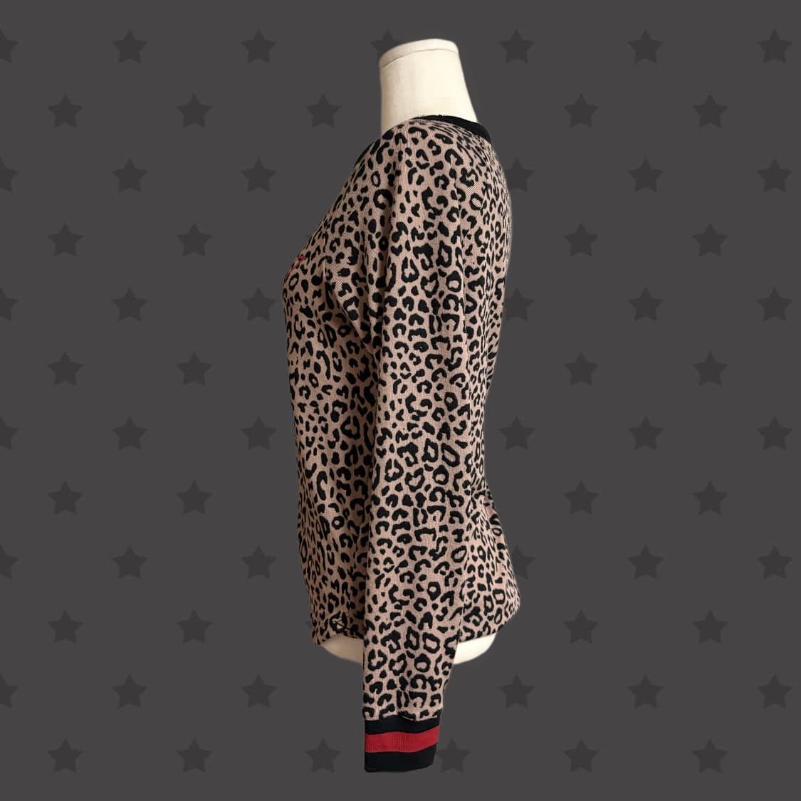 오네갸루 디케이엔와이 브랜드 레오파드 포인트 아방 딱붙 슬리브 긴팔티 상품이미지2