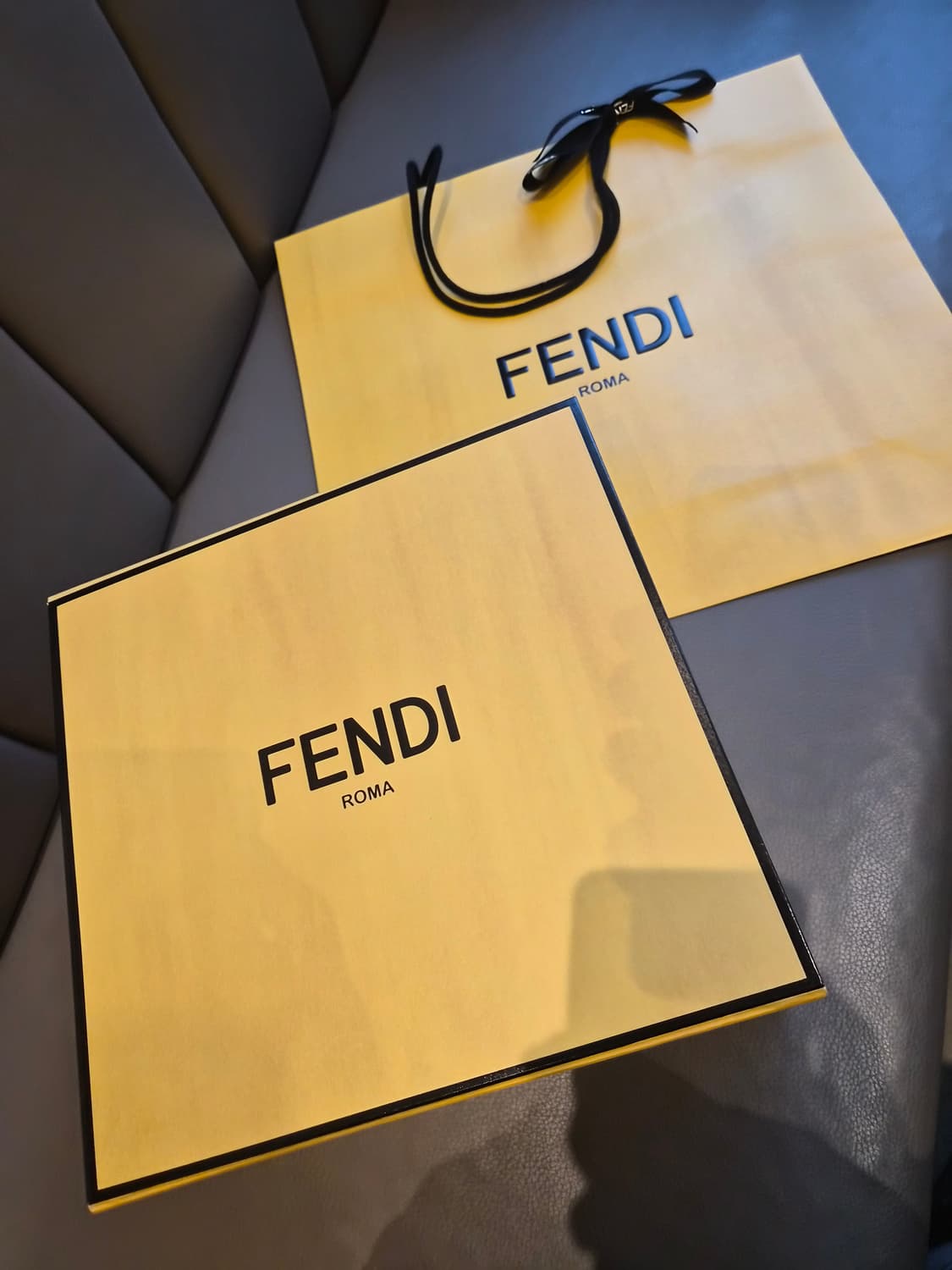 펜디 피카부 스몰 (26년 2월구매 새상품) 상품이미지5