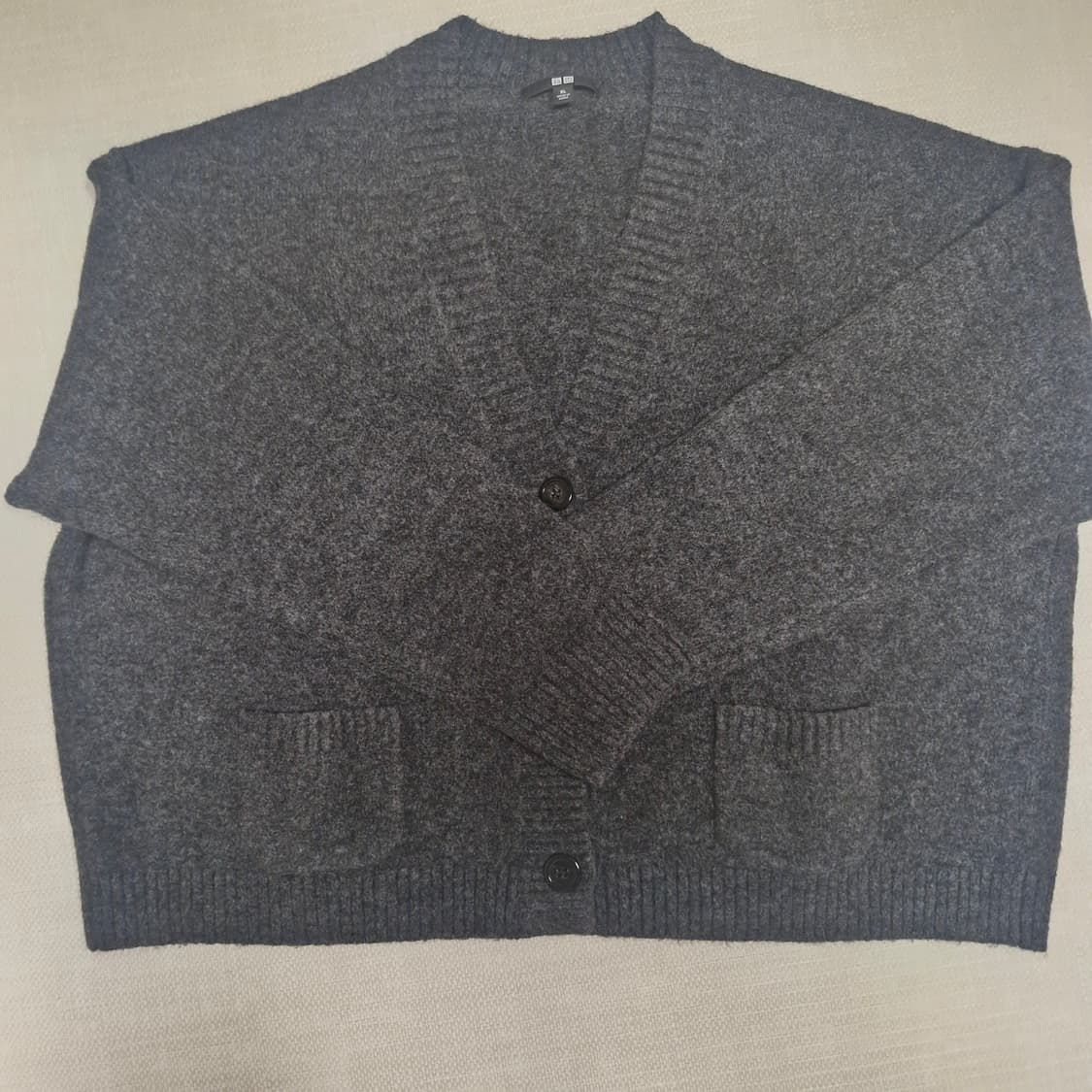 유니클로 브이넥 크롭 가디건 상품이미지1