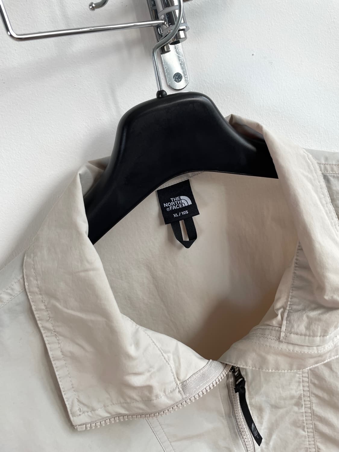 노스페이스 미드 로고 바람막이  상품이미지6