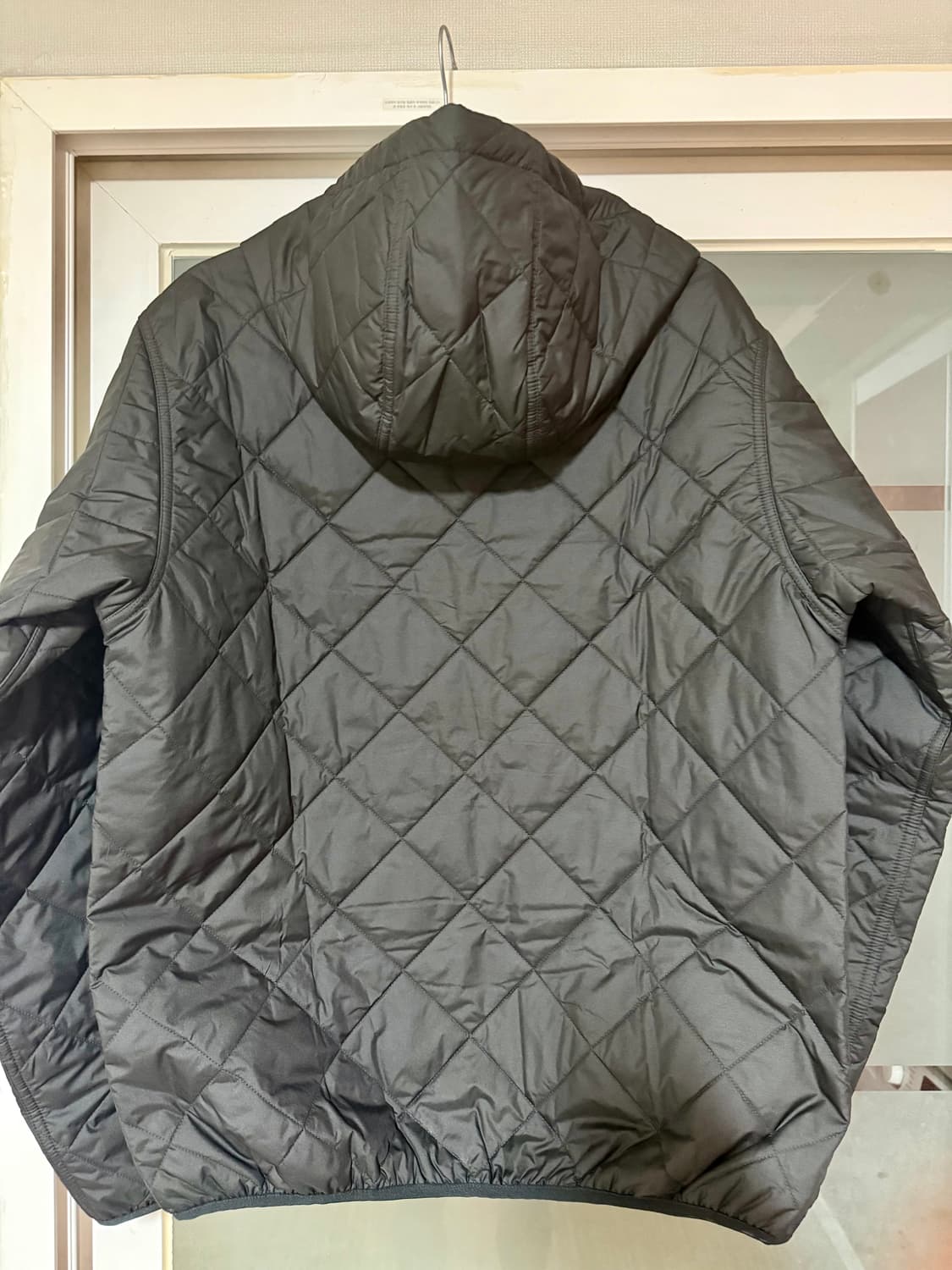 파타고니아 맨즈 다이아몬드 퀼티드 봄버 블랙 M사이즈 (새상품급) 상품이미지5