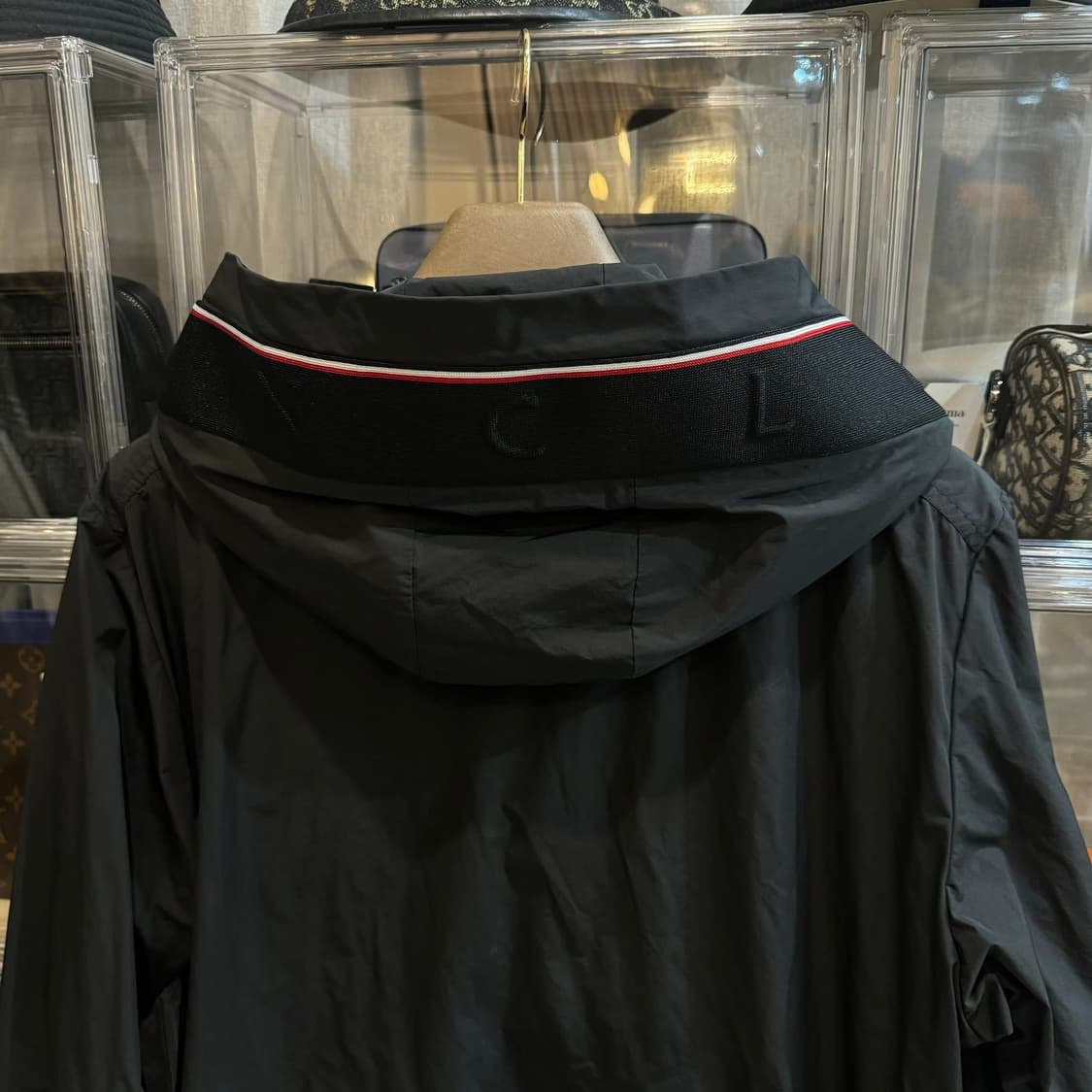 23ss 몽클레어 미라 바람막이 블랙 상품이미지3