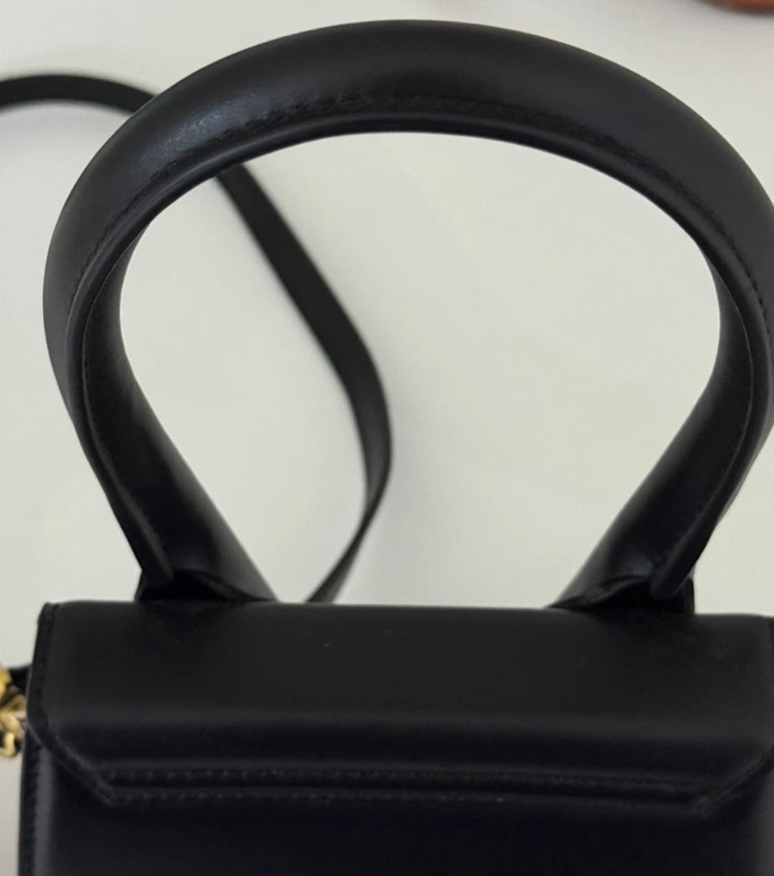 자크뮈스 르 치키토 모옌 레더백 상품이미지5