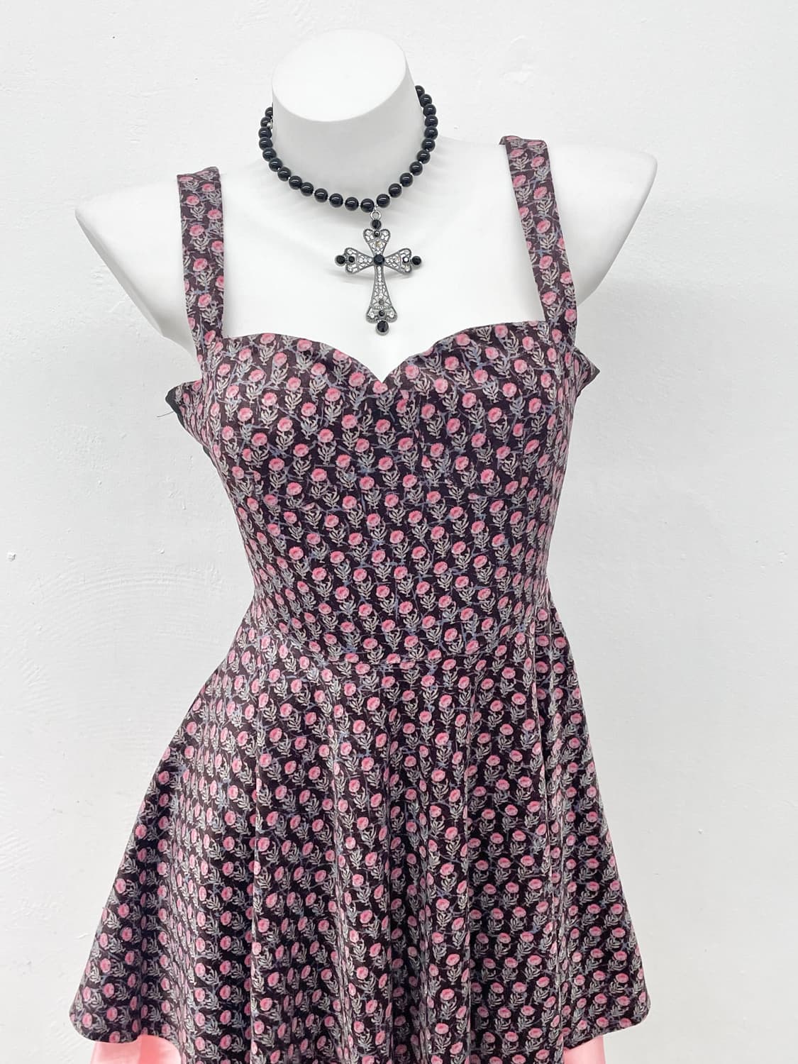 벨벳 플로럴 원피스 상품이미지2