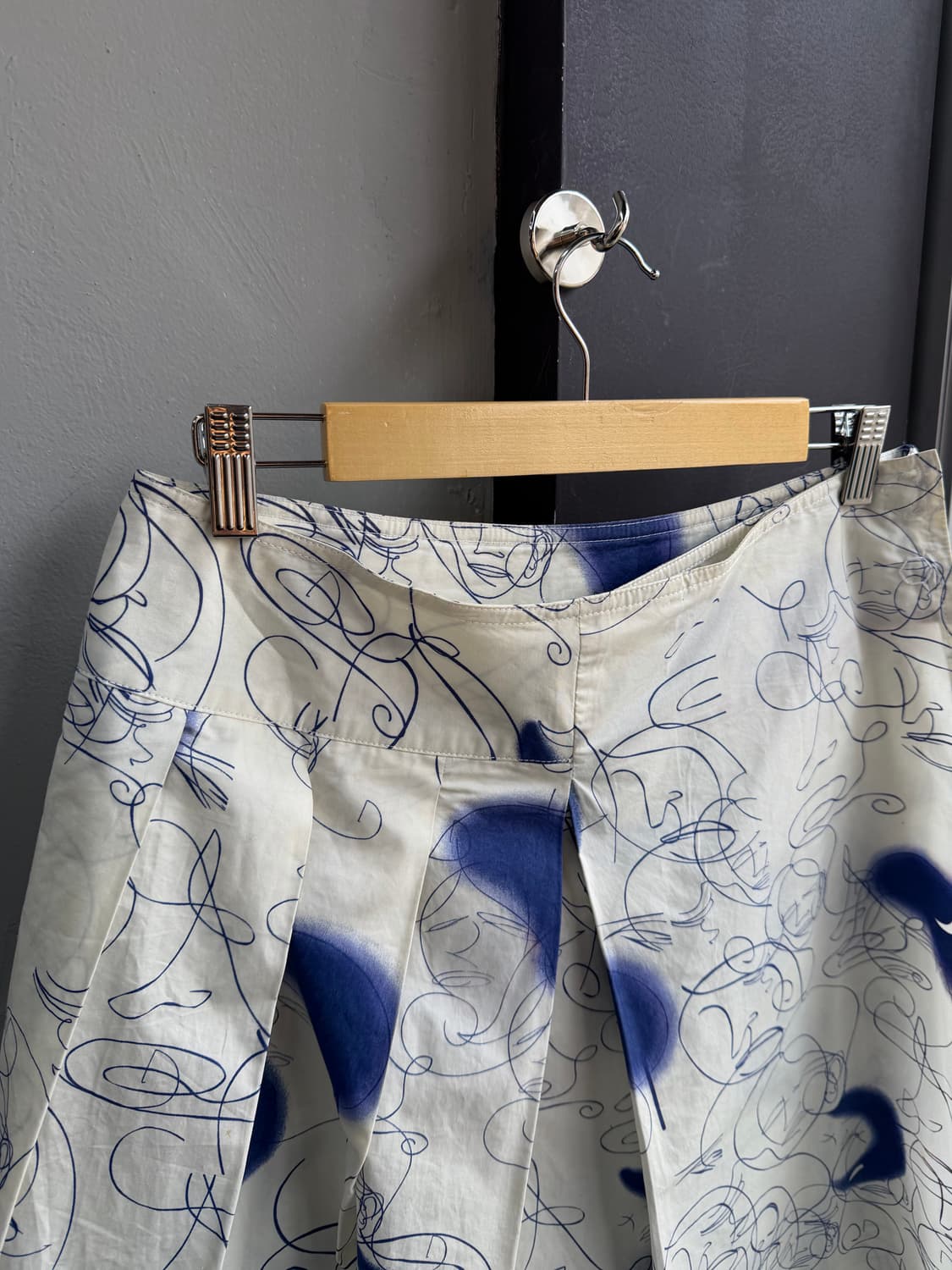 40/ 프라다 레더 로고탭 00AW 스커트 상품이미지9