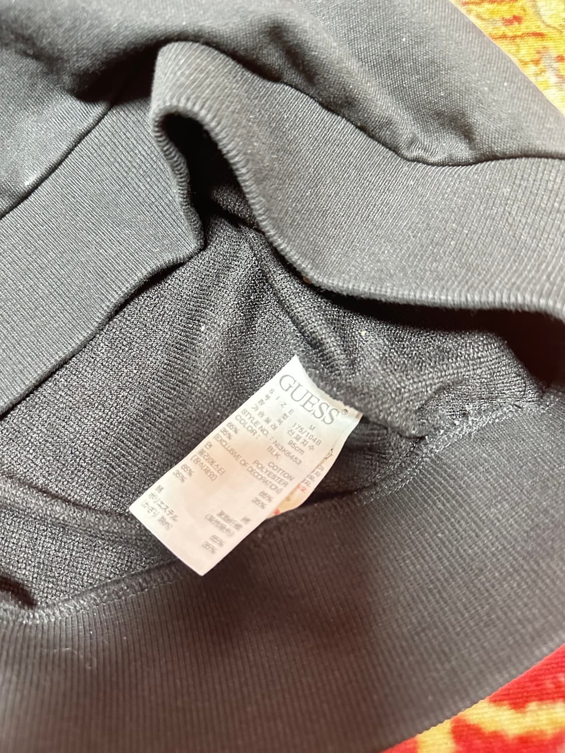 게스 로고 맨투맨 티셔츠 상품이미지3