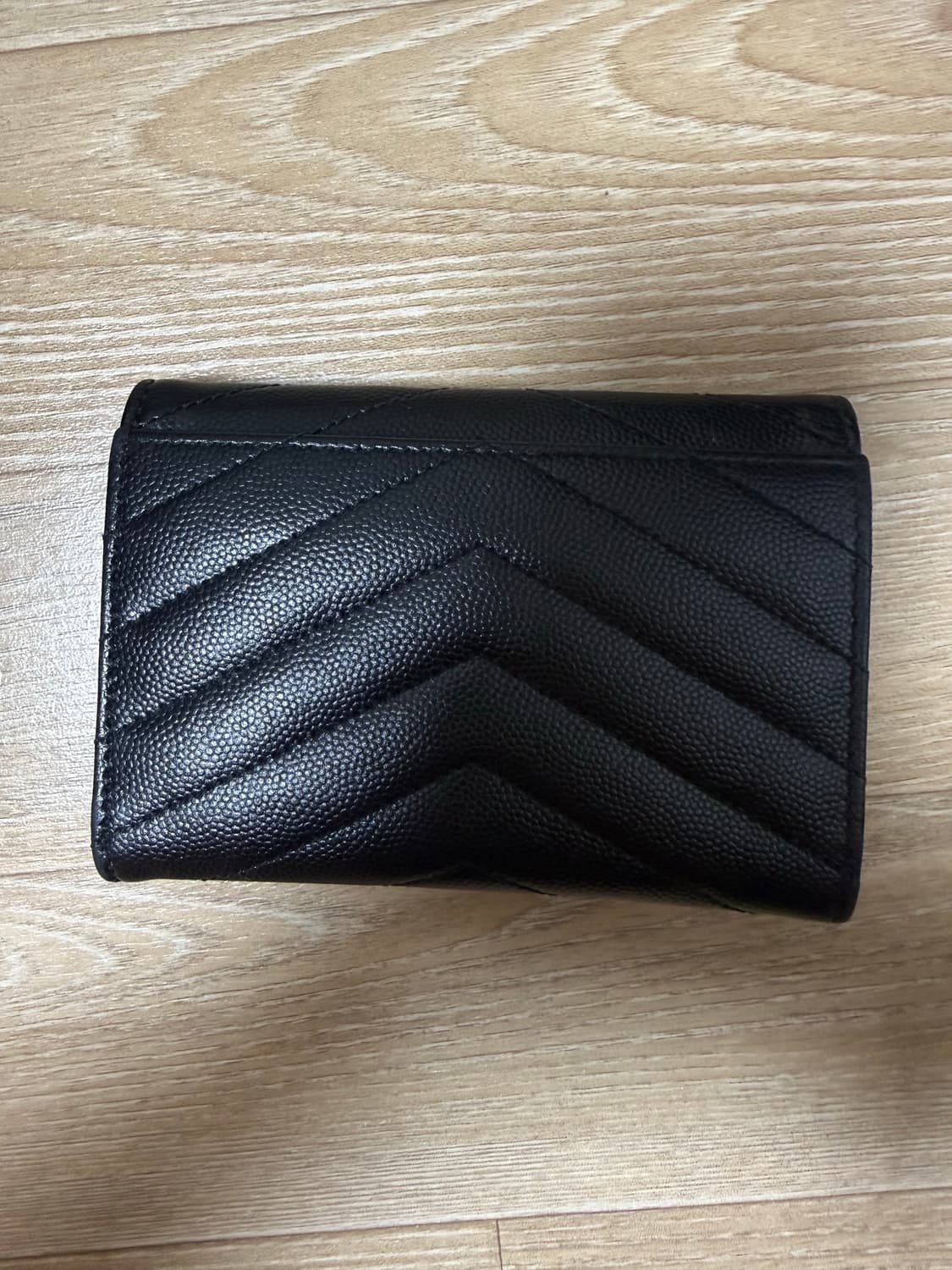 입생로랑 반지갑 상품이미지2