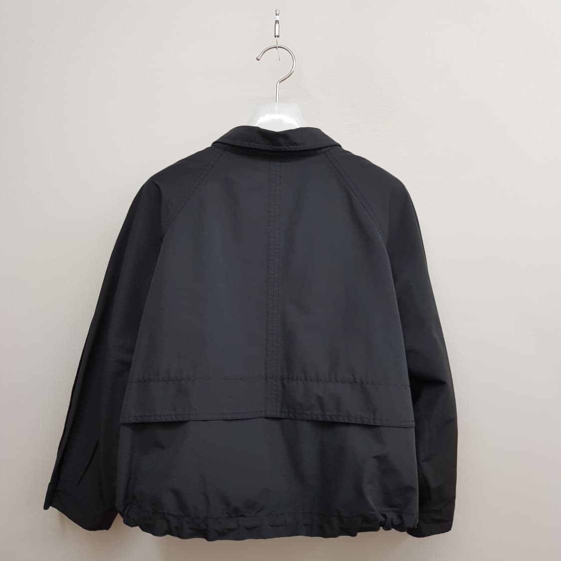 한섬 타임 2022 버튼 포인트 크롭 바람막이 자켓 82-94-160 상품이미지5