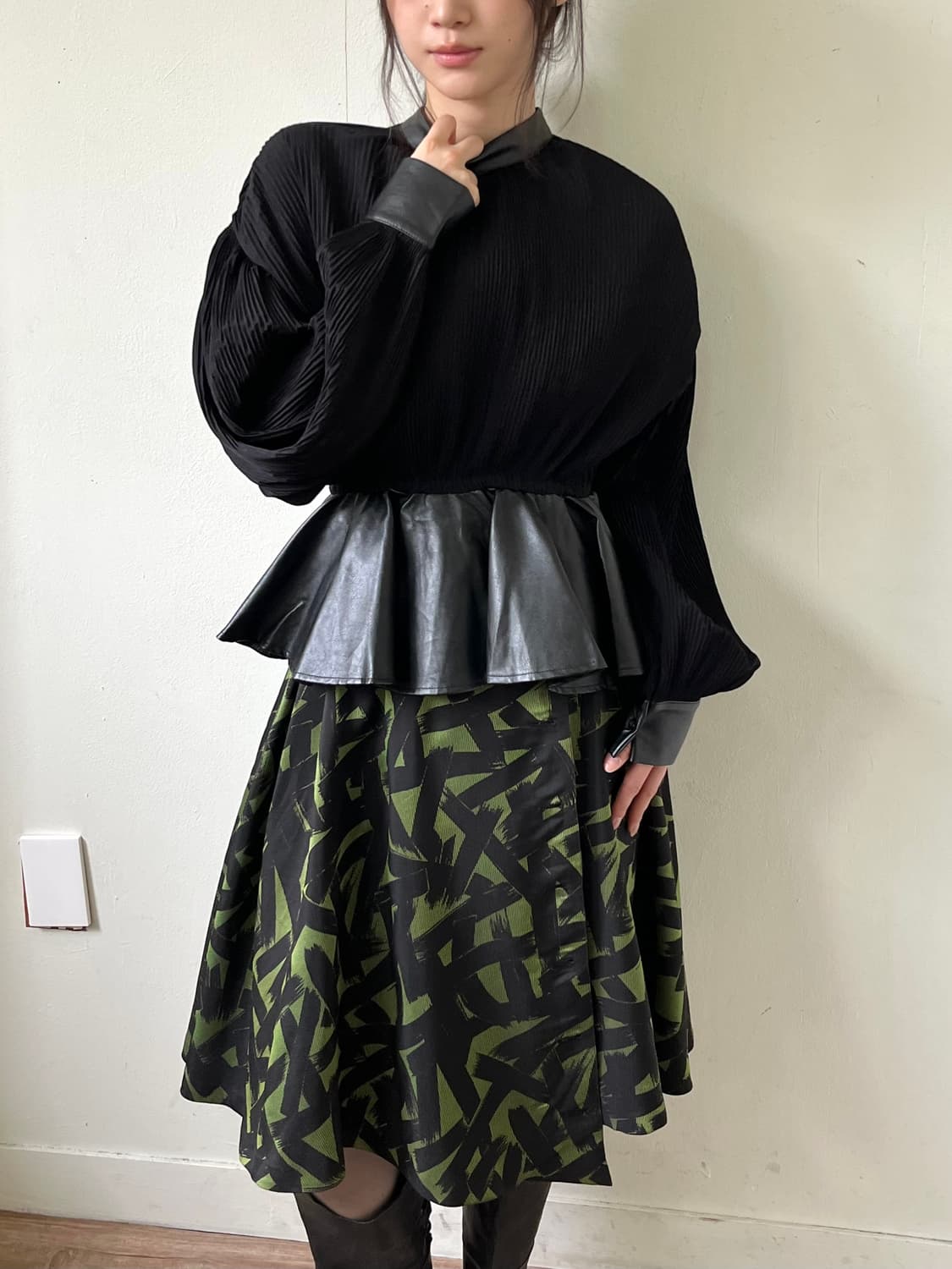 Japan vtg 레더 플리츠 탑 상품이미지3