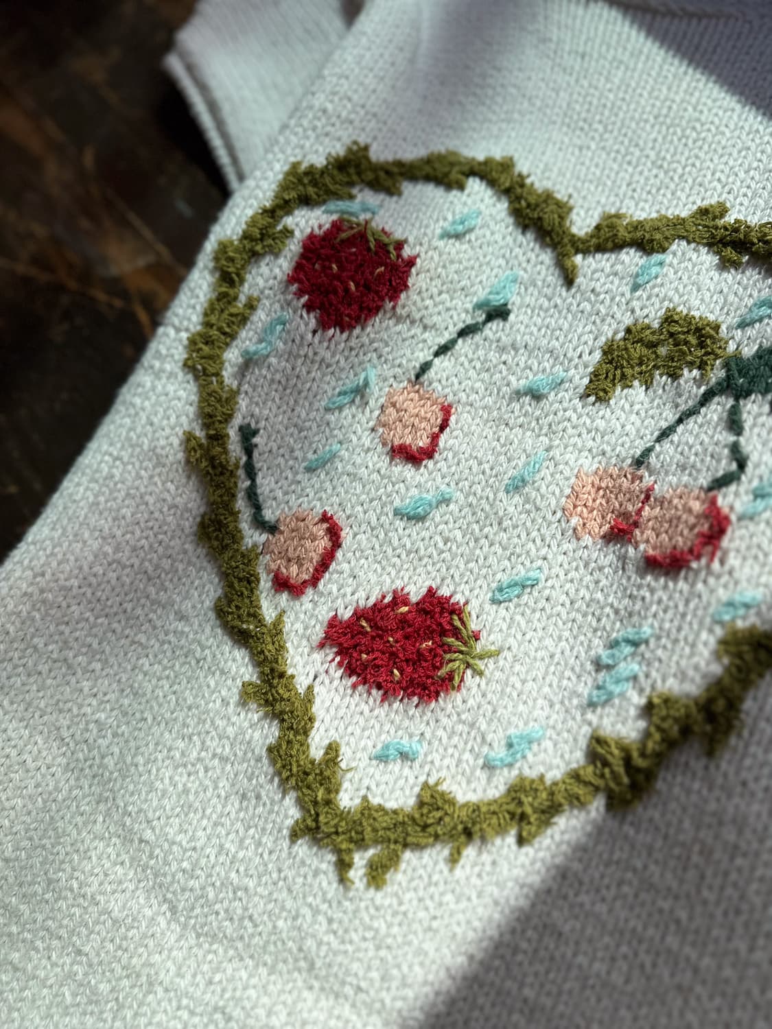 Strawberry Embroidered Knit Vest 0080 상품이미지5