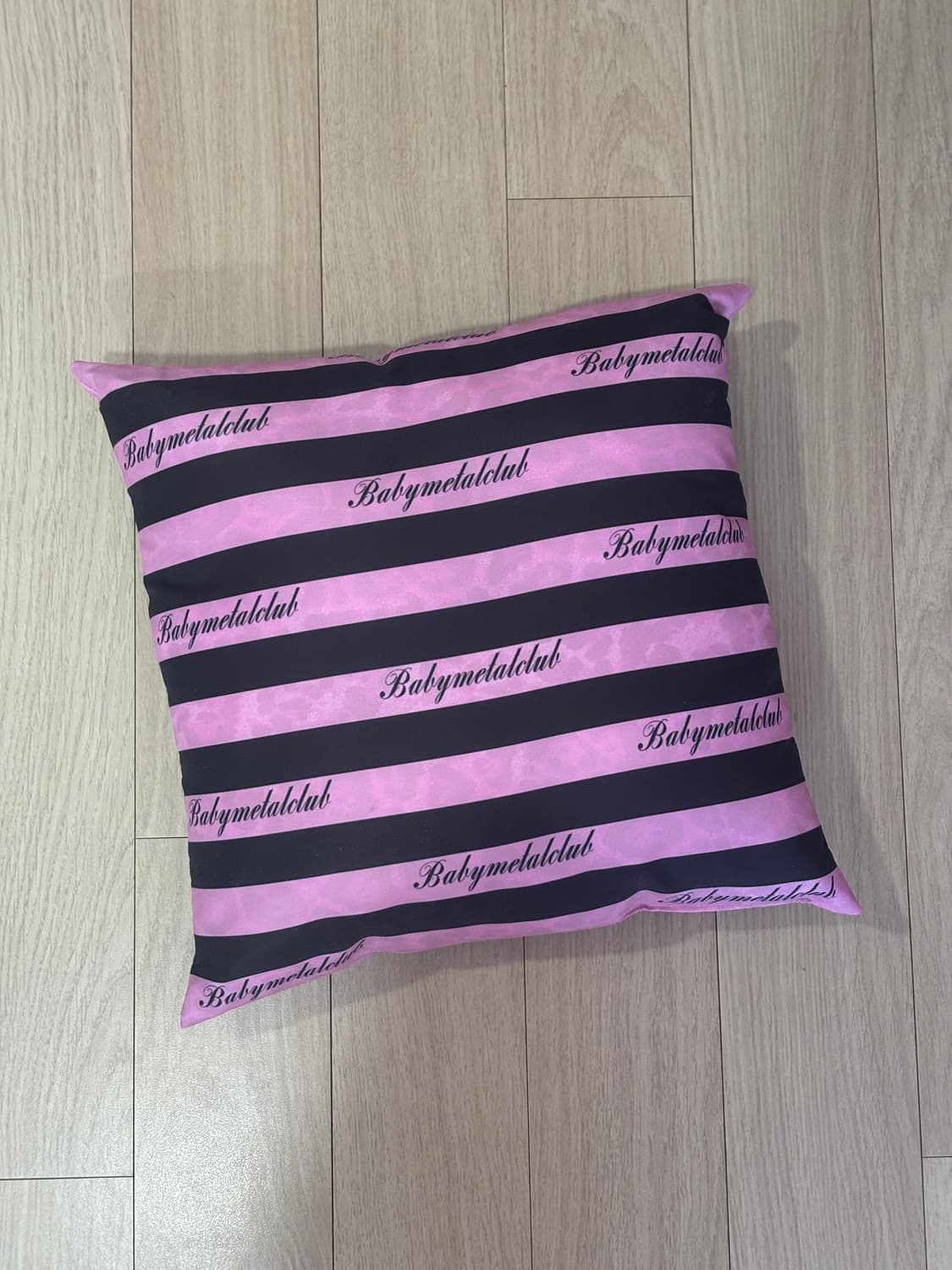 교환 가능) 베이비메탈클럽 글램키스 팝업 쿠션 오네히메갸루베메클방꾸템 상품이미지1