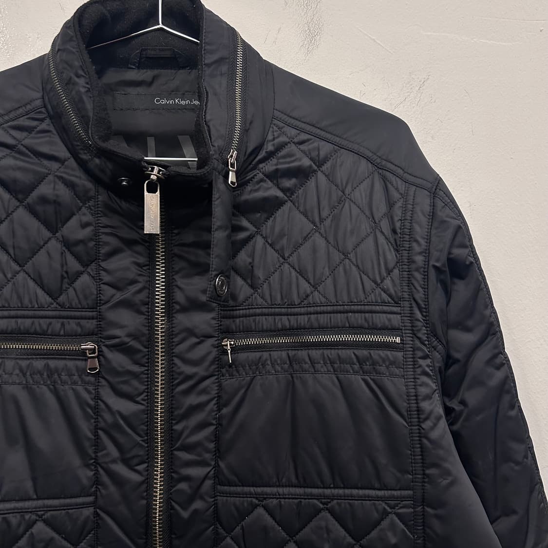 캘빈클라인 퀼티드 하이넥 경량패딩 자켓 상품이미지1