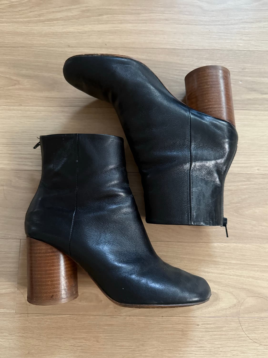Maison Margiela 메종 마르지엘라 블랙 가죽 앵클 부츠 37. 상품이미지1