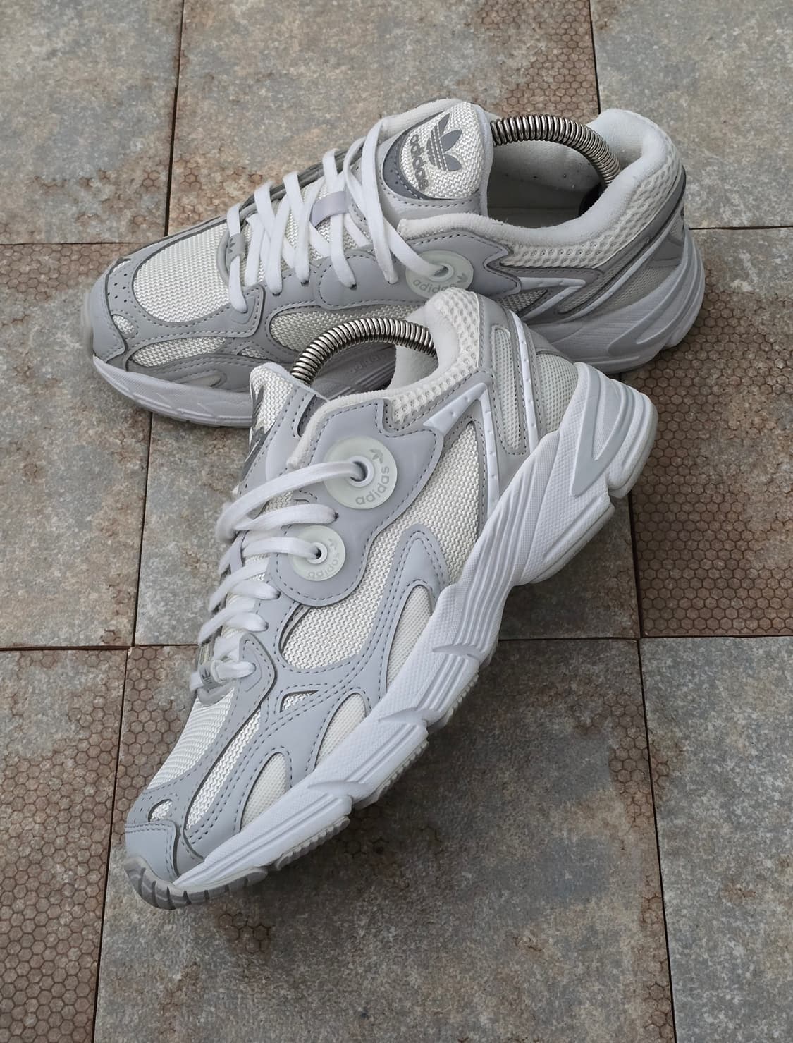 (230)아디다스 아스티어 화이트 그레이 상품이미지3