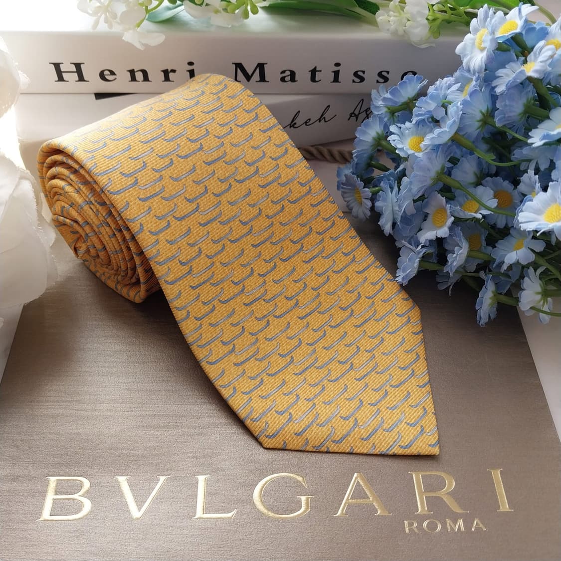 불가리 실크 옐로우 세븐폴드 패턴 넥타이 8.9cm A+등급 K1770
 상품이미지2