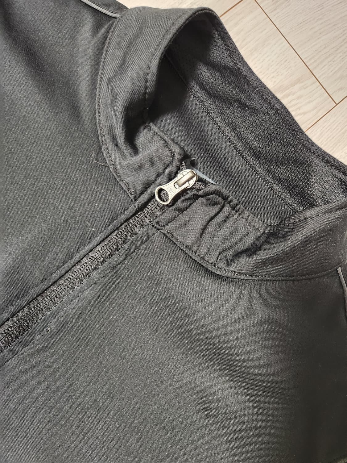 나이키 드라이핏 트레이닝복 상하의 세트 사이즈L

전체적으로 사용감있고  상품이미지2