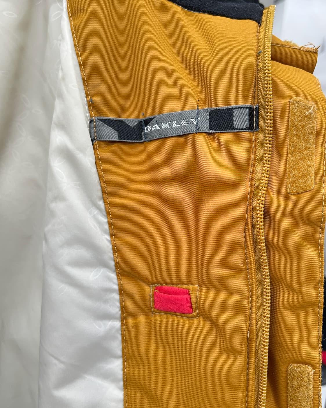 오클리 00s 신슐레이트 아웃도어 자켓 상품이미지6