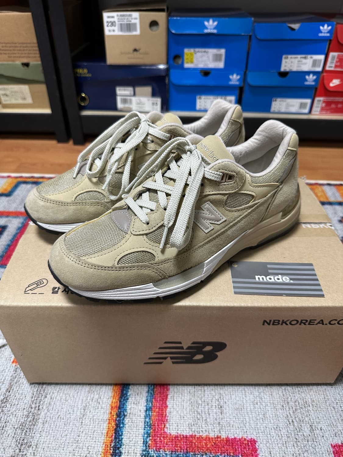 (260) 뉴발란스 992 탄 8D 상품이미지1
