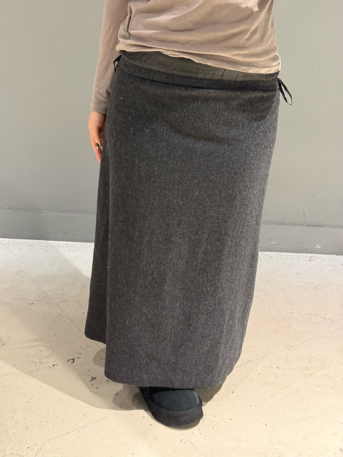 minimal design wool maxi skirt 상품이미지3