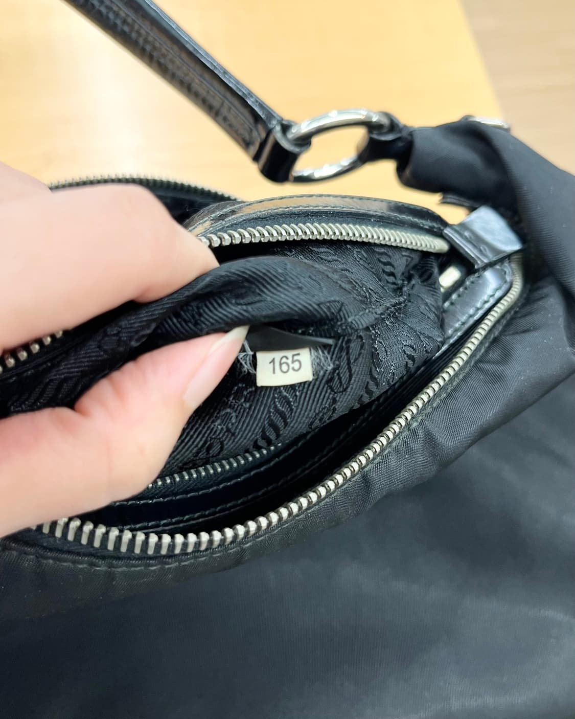 프라다 리에디션 2006 나일론 핸드백 상품이미지7