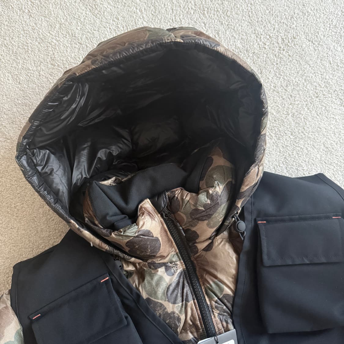 컬럼비아 CSC1938 마운틴 카모프린트 구스다운 패딩 자켓 상품이미지2