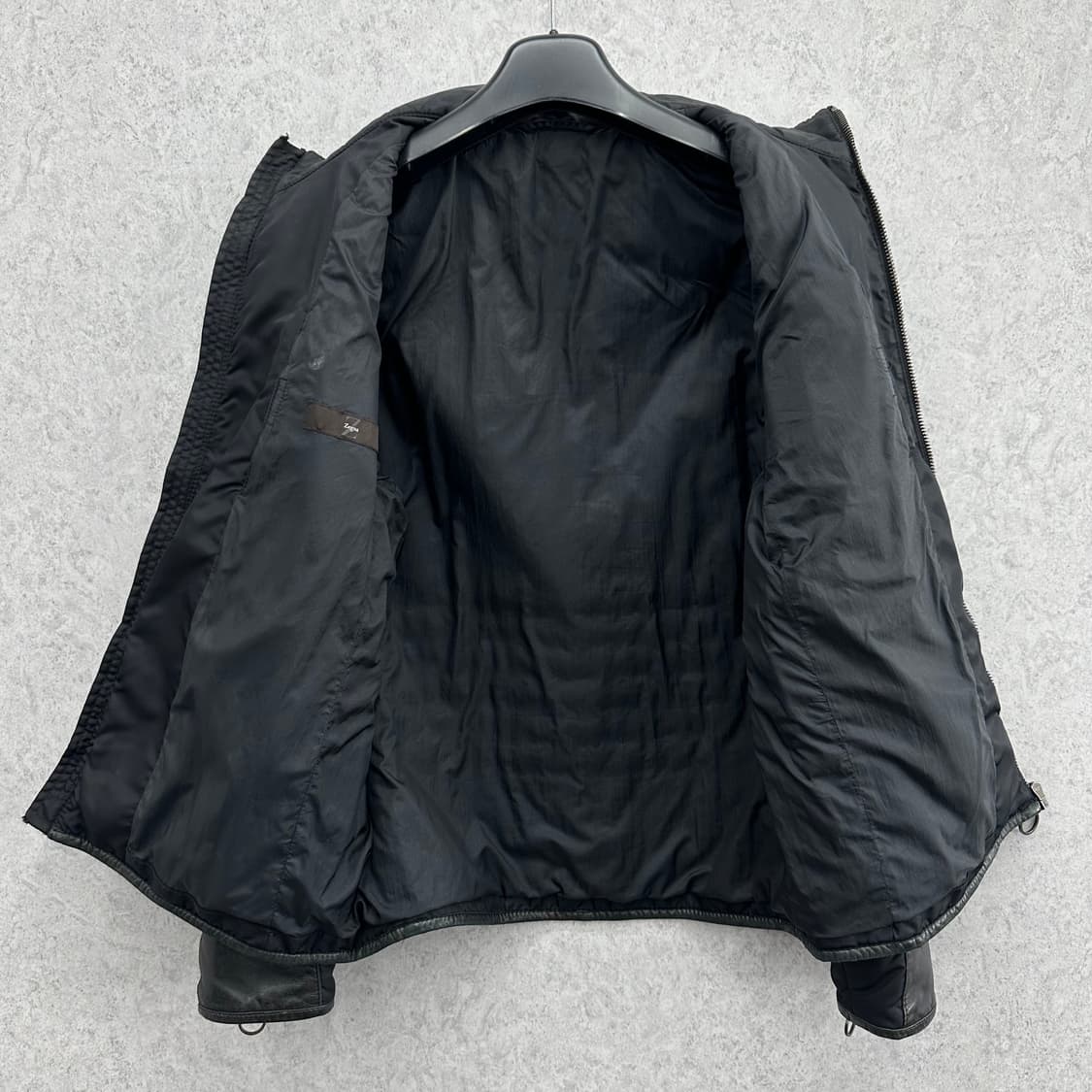 100 에르메네질도 제냐 남자 램스킨 패디드 점퍼 상품이미지3