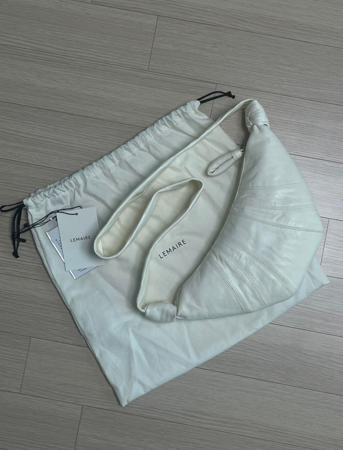 르메르 크루아상 범백 화이트 스몰 상품이미지1