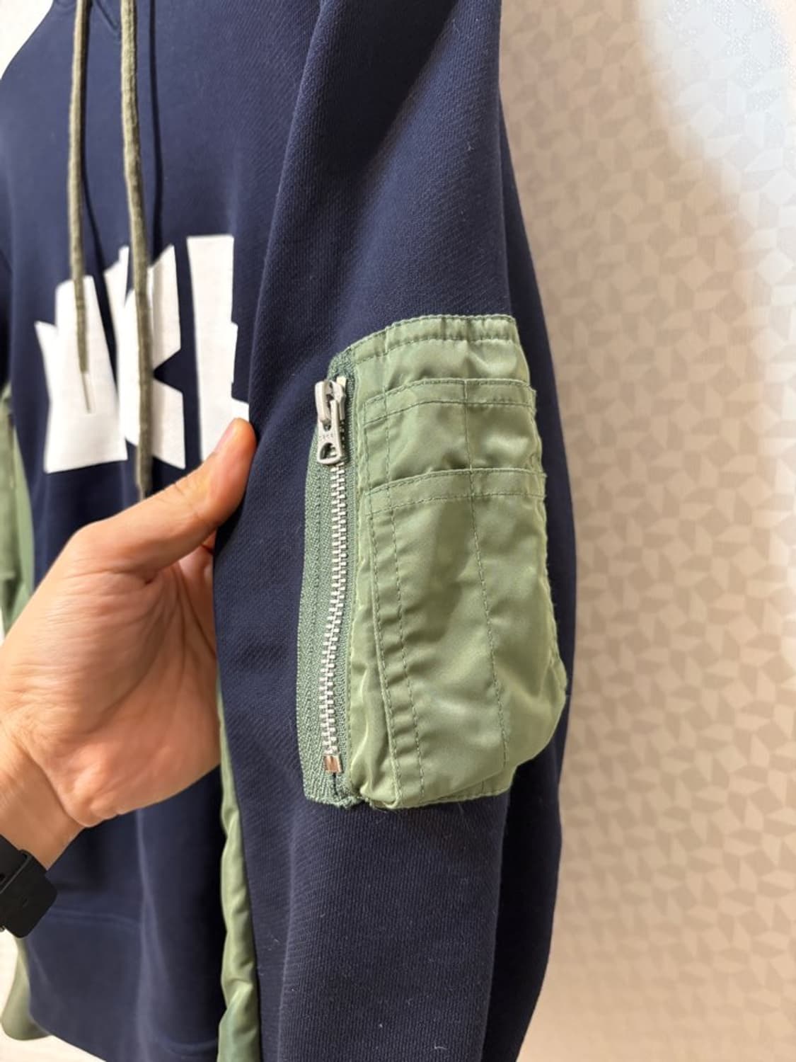 [메이드인재팬] 나이키 x 사카이 콜라보 후드티 상품이미지3