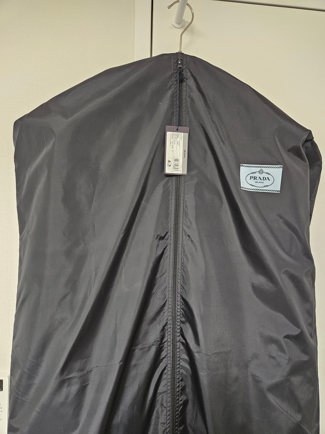 프라다 벨벳 블루종 자켓 M 사이즈 상품이미지4