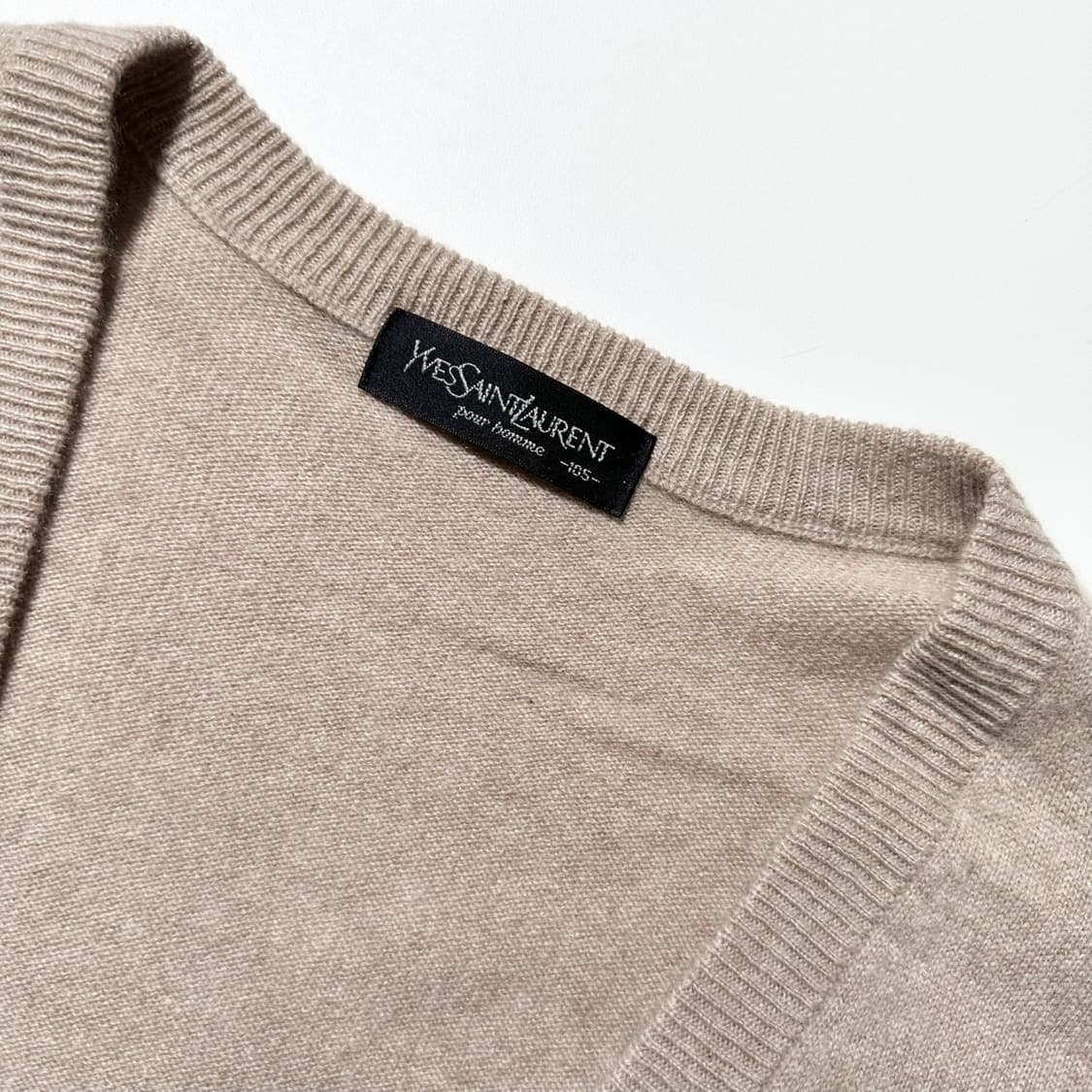 입생로랑 캐시미어 100% V넥 니트 가디건 상품이미지4