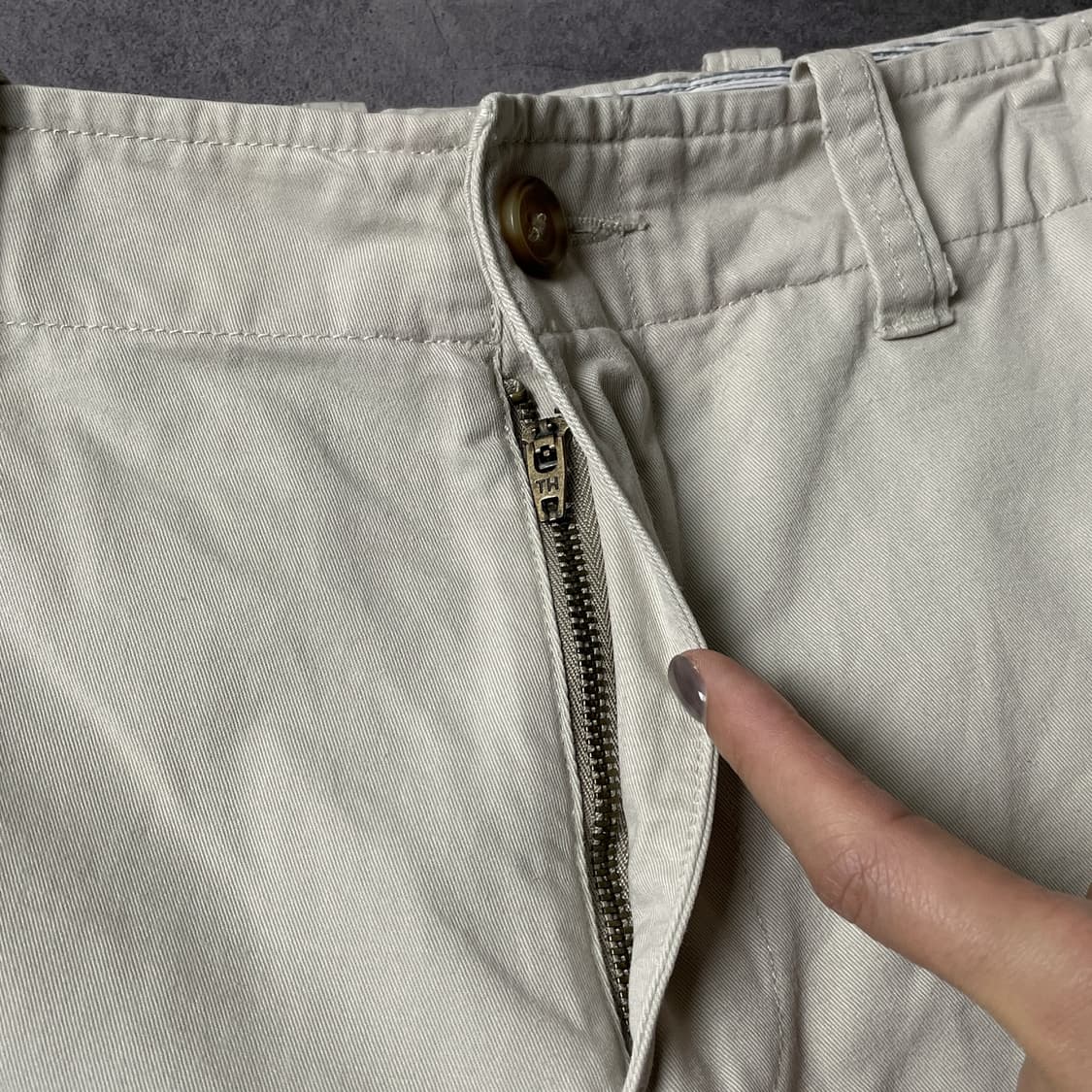 TOMMY HILFIGER 토미힐피거 아이보리 카고 하프팬츠 A00705 상품이미지3