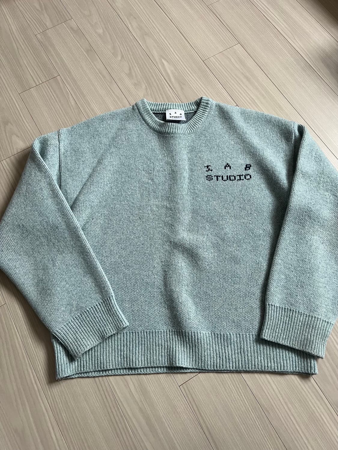 아이앱 스투디오 니트 스틸 블루 M 상품이미지1