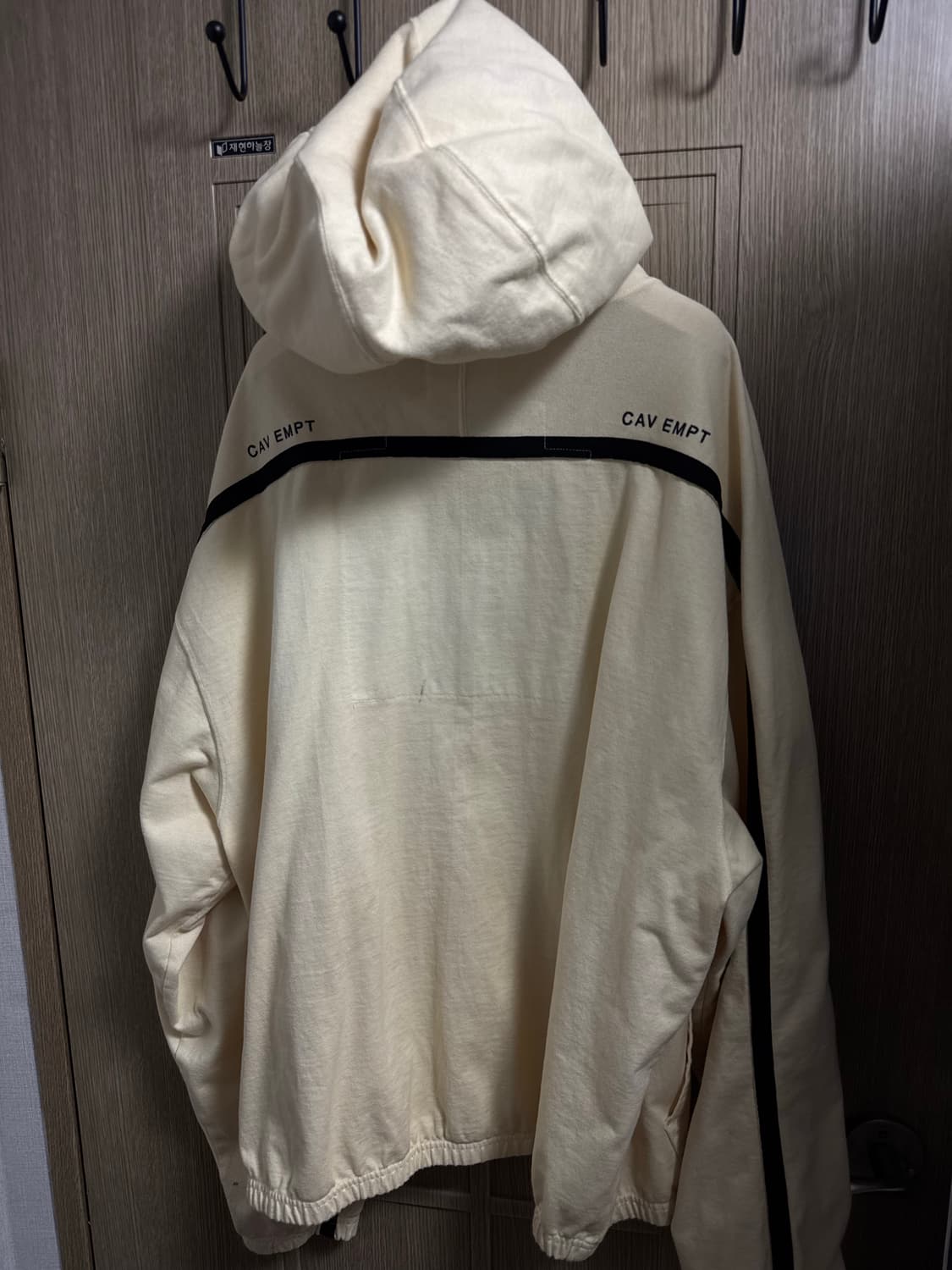 [L] 카브엠트 오버다이 테이프 라이트 집 후드 베이지 - 23FW 상품이미지3