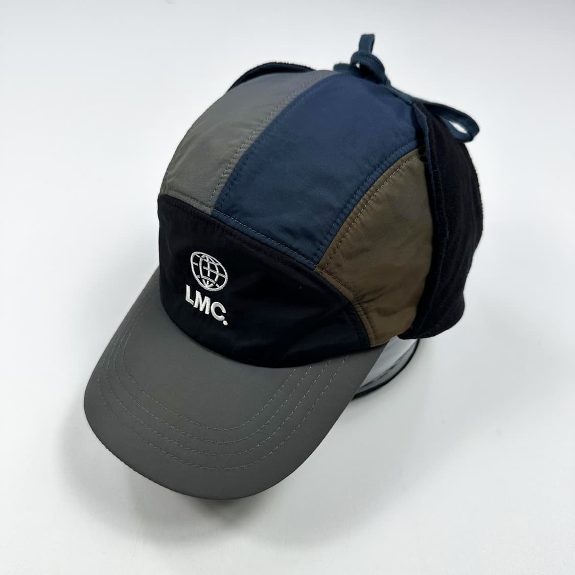 아이앱스튜디오 x LMC 이어플랩 볼캡 상품이미지2
