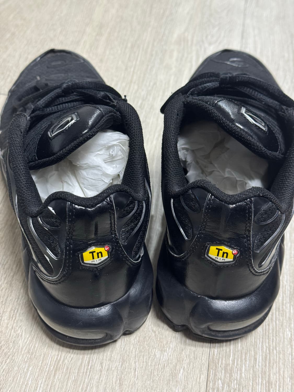 나이키 tn 에어맥스 플러스 트리플블랙 260 상품이미지8