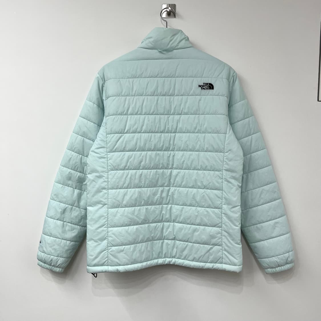 노스페이스 브이모션 하늘색 경량패딩 상품이미지3